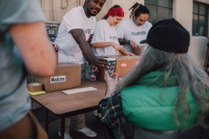 How to Recruit Volunteers Through Your Nonprofit Website